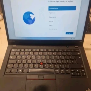 Lenovo ThinkPad T490 | i7-8565U | 8GB RAM | 128GB SSD | 14" |